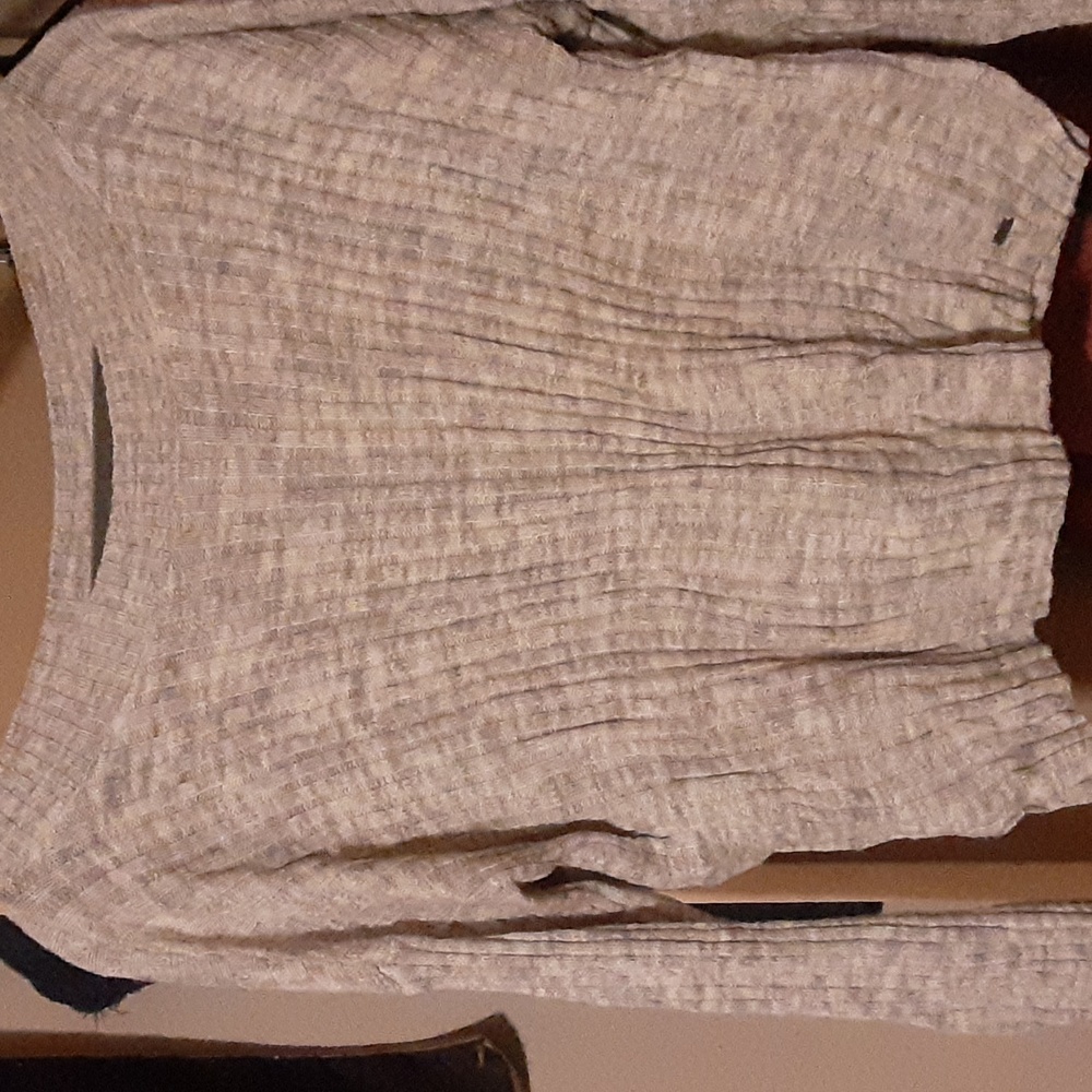 Hollister sweater